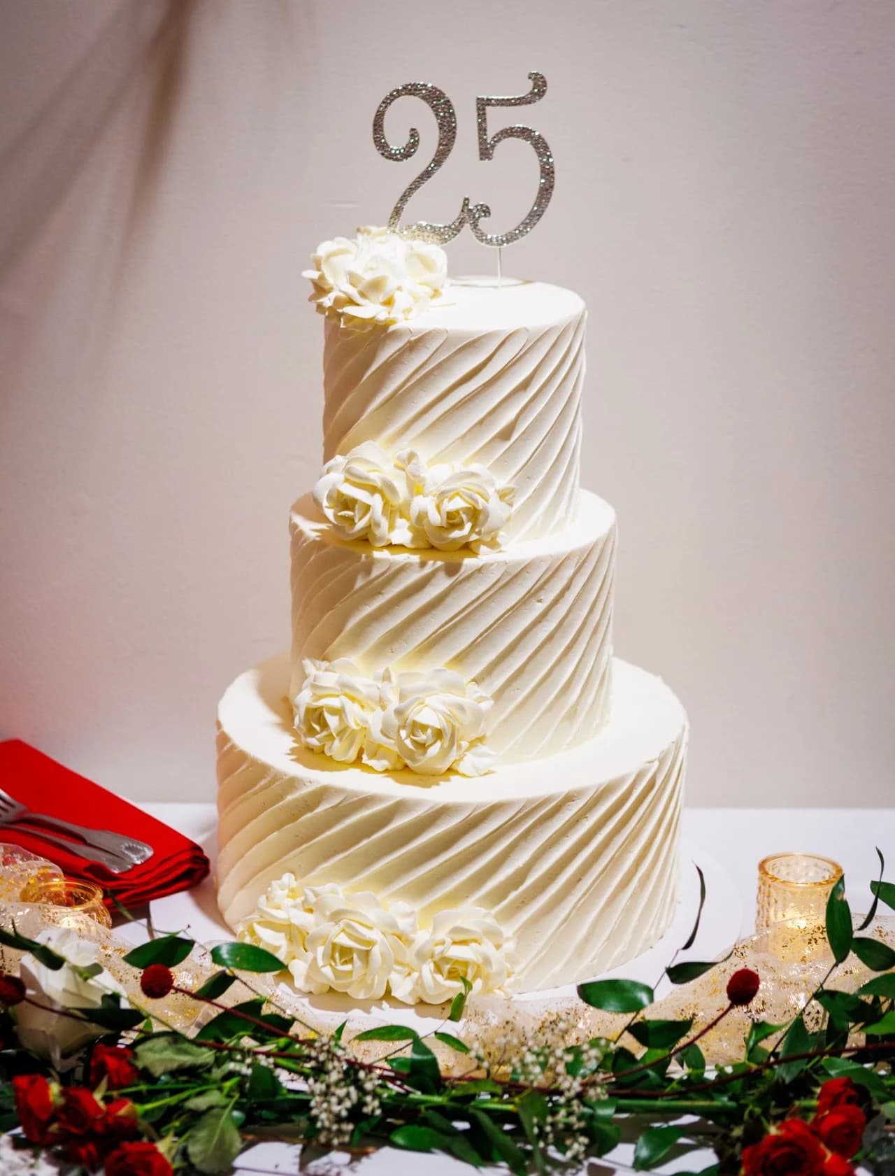 Anniversary cake with a number 25 decoration